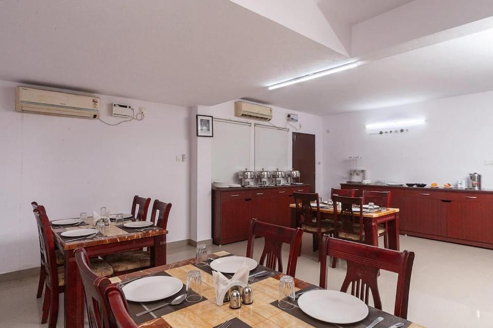 Comfort Suites Shollinganallur 3*